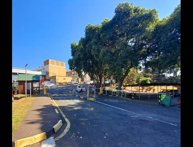 2 BEDROOM APARTMENT TO LET IN PINETOWN CENTRAL